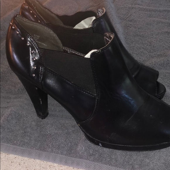 Beautiful black stretch comfort shoe - Picture 3 of 4